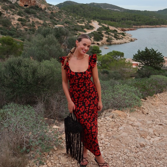 Bailey Rose Floral Dress - Picture 2 of 5